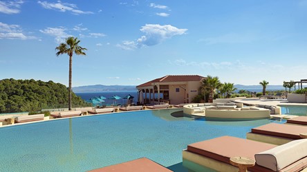 14216_MERAVIA POOL LAGOON POOL 2.jpg